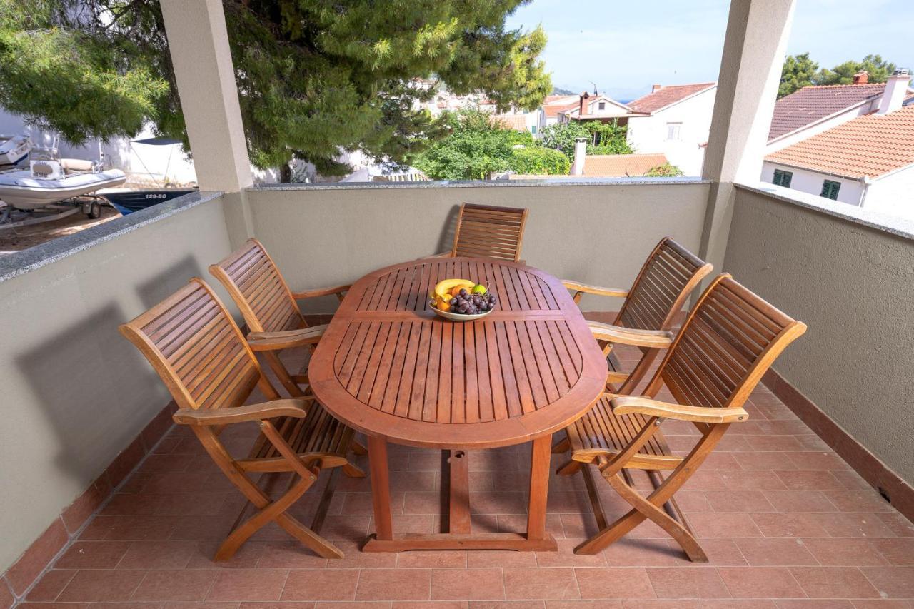 Villa Dalmatia Apartments Bol Exterior foto